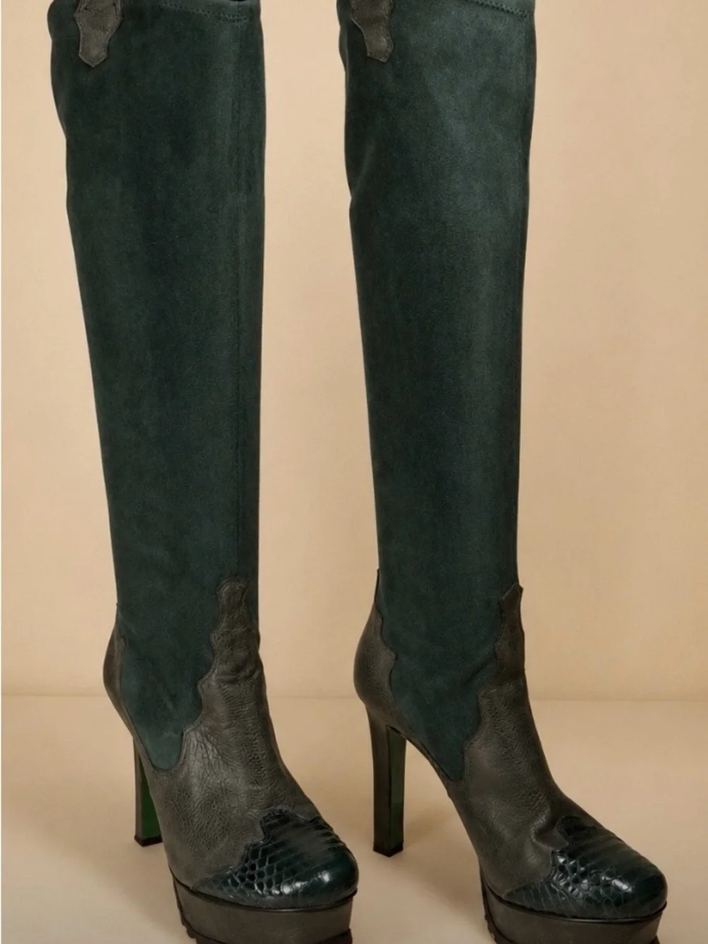 Size 7 Knee High Lisa for Donald Pliner Rune leather / Suede Boots